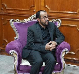 التقى کبیر مفاوضی حکومة الإنقاذ الوطنی الیمنیة