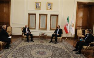 سفیر أرمینیا یودع وزیر الخارجیة